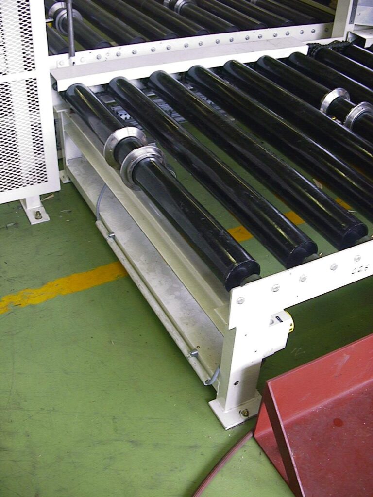 pallet conveyor