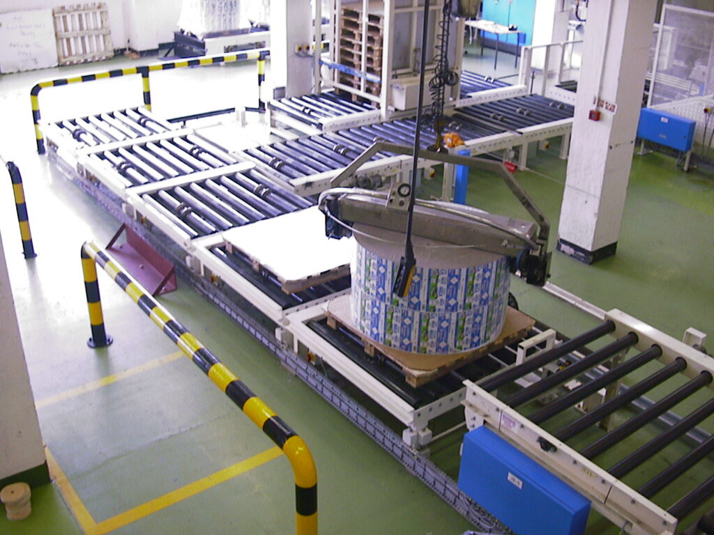 pallet conveyor